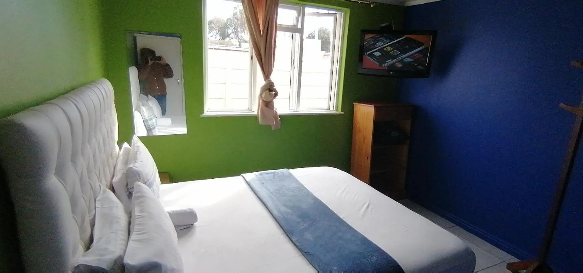 Guest house Neo & Ruks Goodwood Rooms