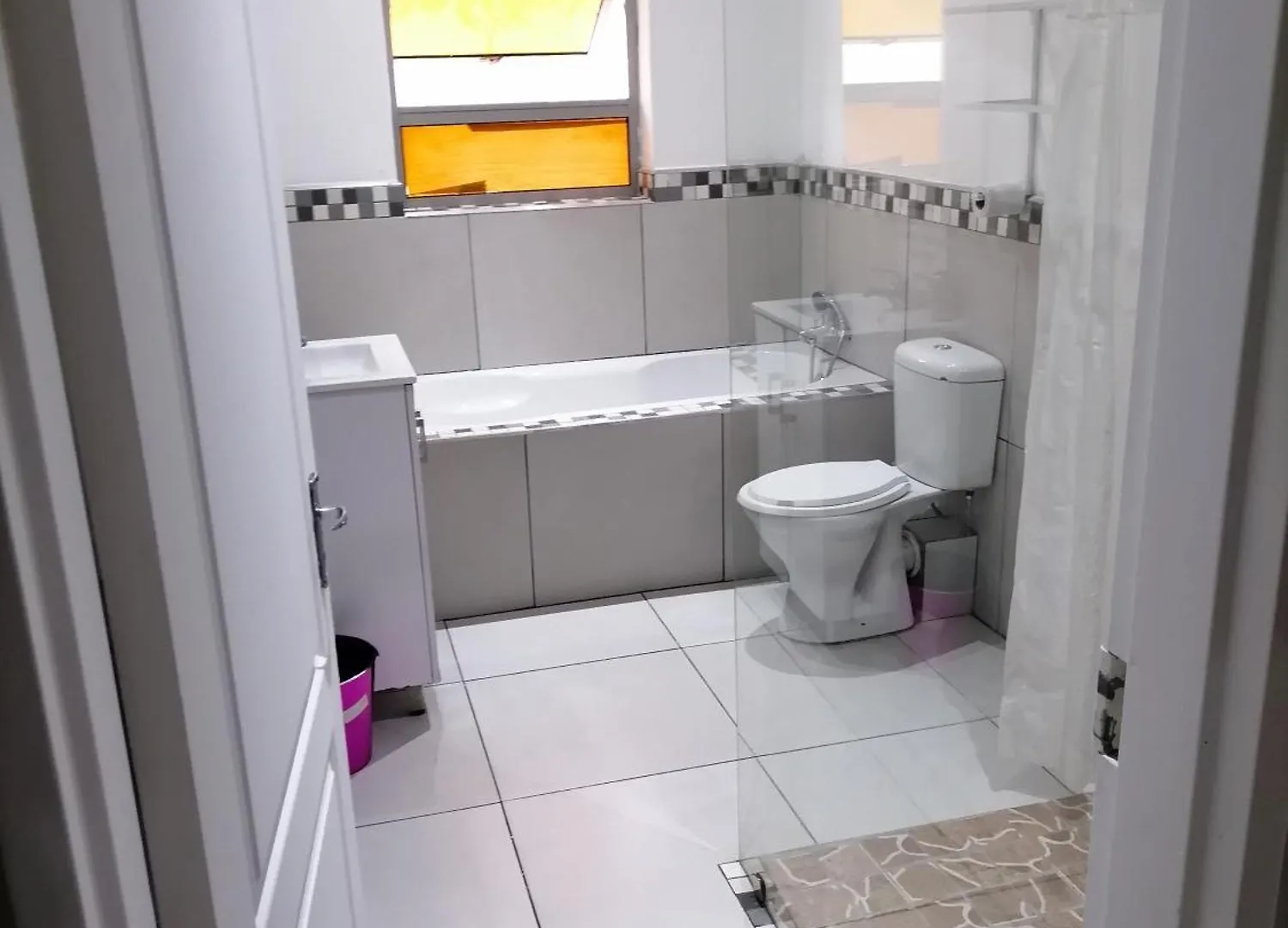 Guest house Neo & Ruks Goodwood Rooms South Africa